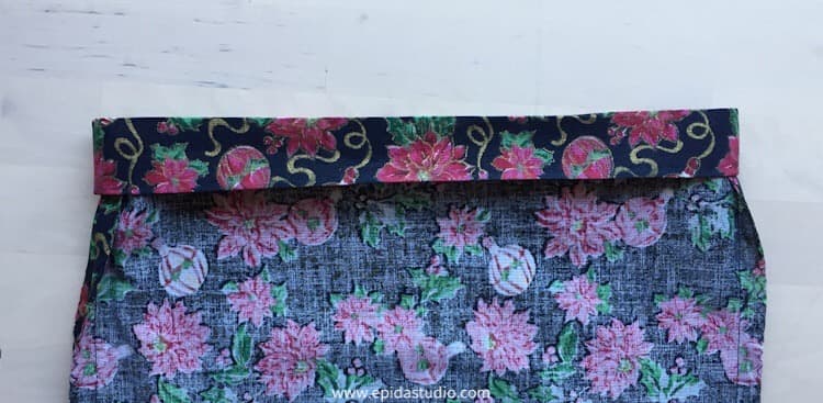top hem in the fabric gift bag.