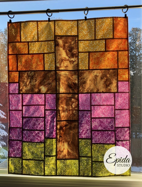 Rugged Cross window hanging pattern | Epida Studio